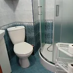 Korwin Проживание в семье Реваль