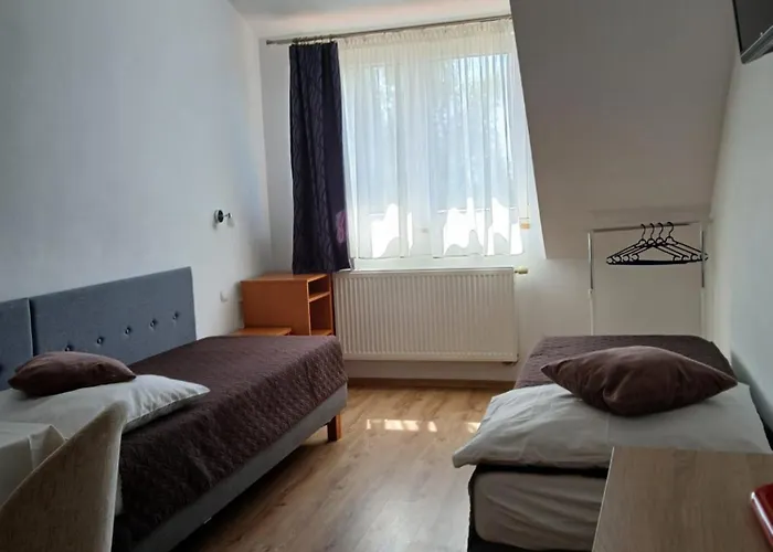 Korwin Alloggio in famiglia *